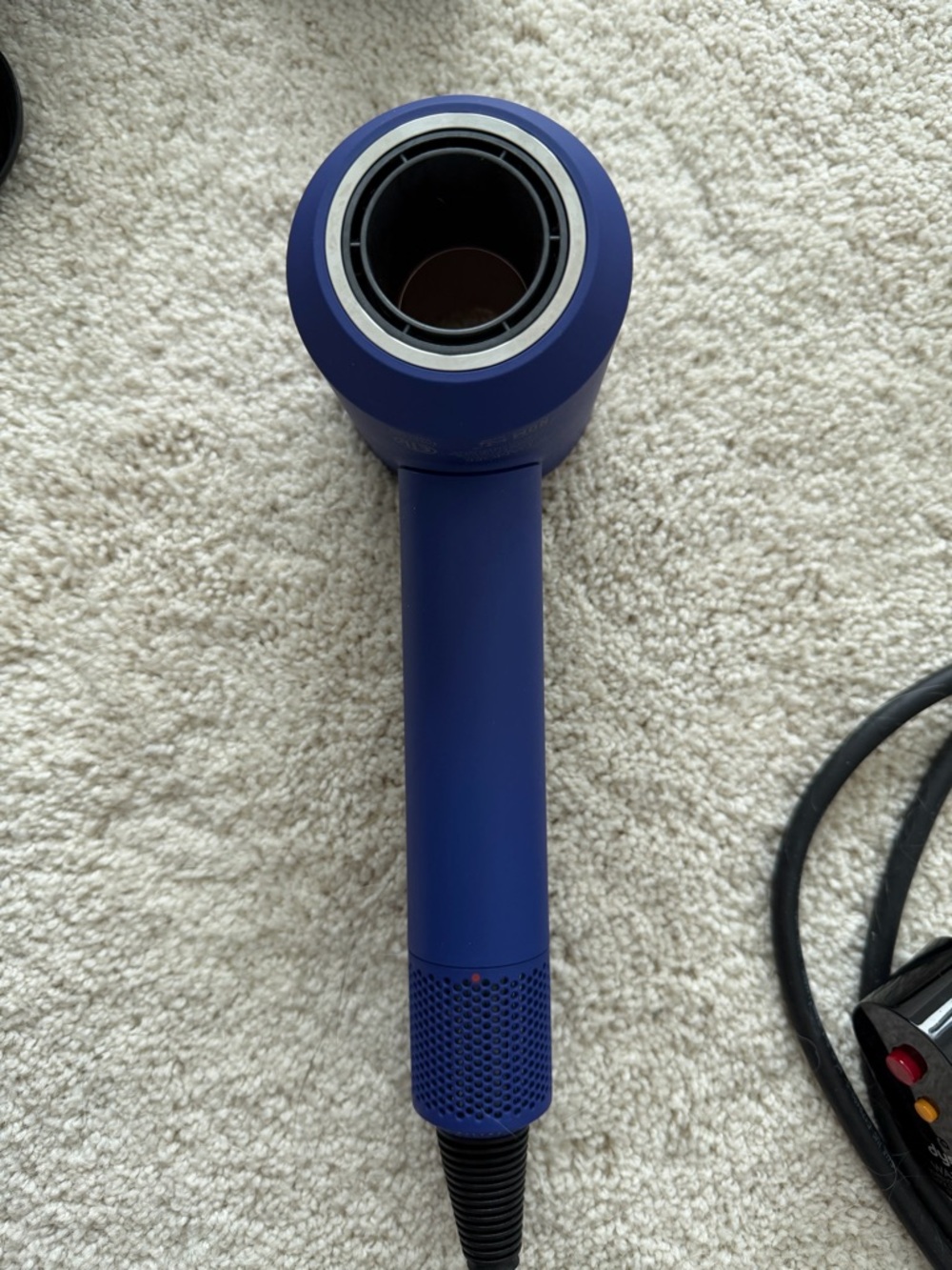 Dyson Special Edition Supersonic Hairdryer - Vinca Blue/Rose - Picture 4 of 10